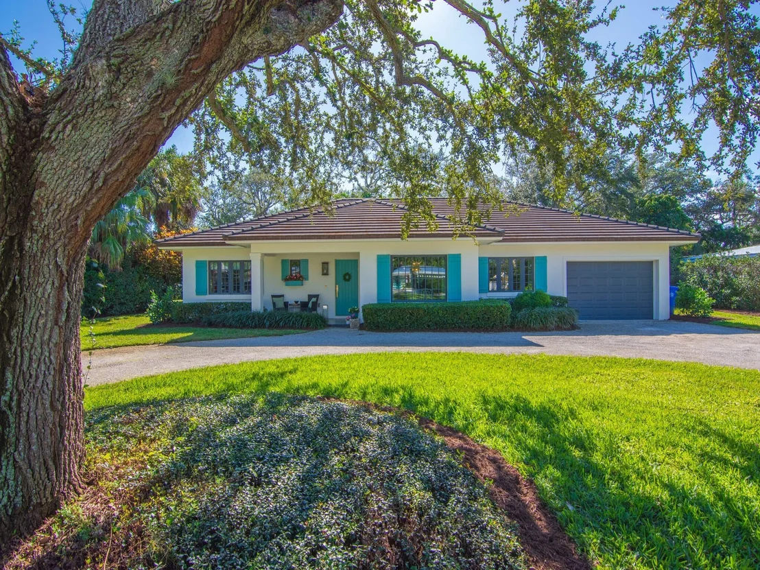 Photo of 746 Iris Lane