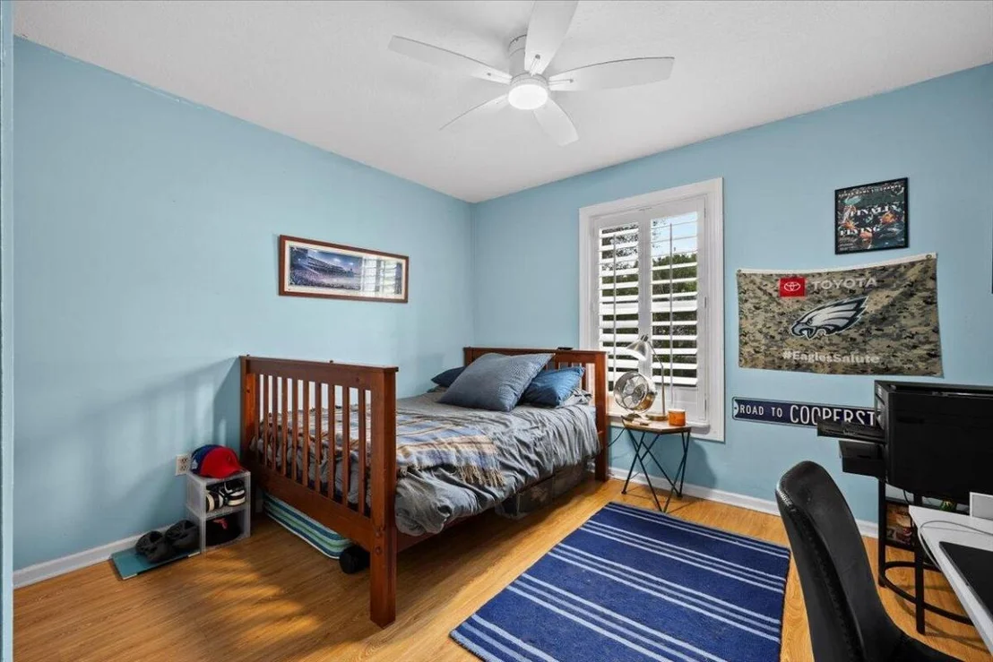 Photo of 443 Beacon Street