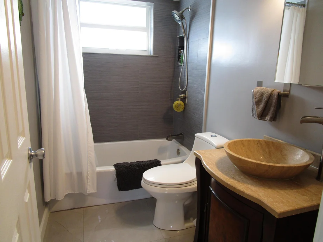 Photo of 1005 NW 68th Terrace