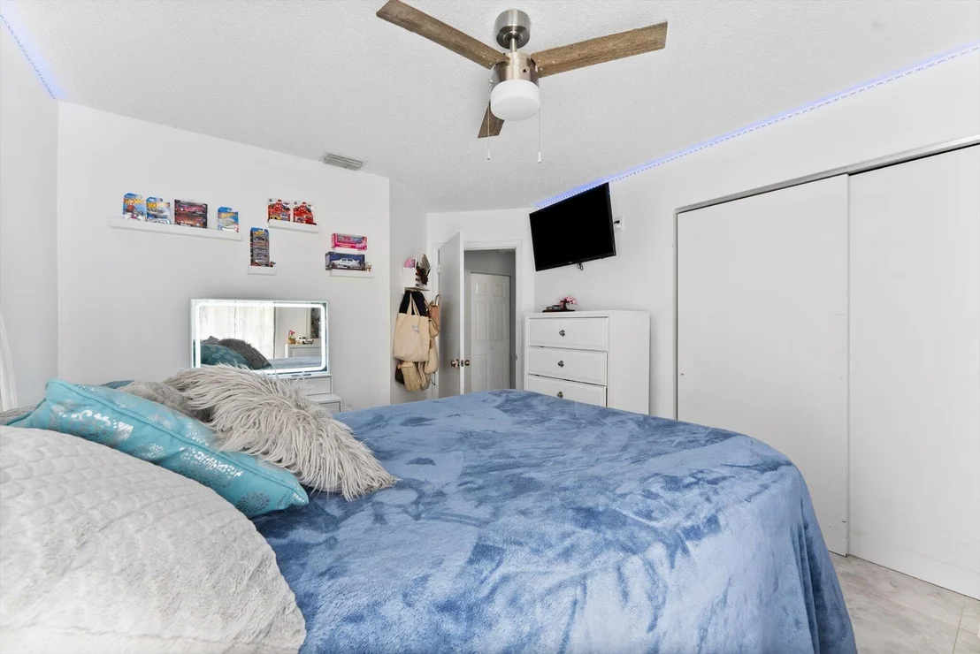 Photo of 5185 Brian Boulevard