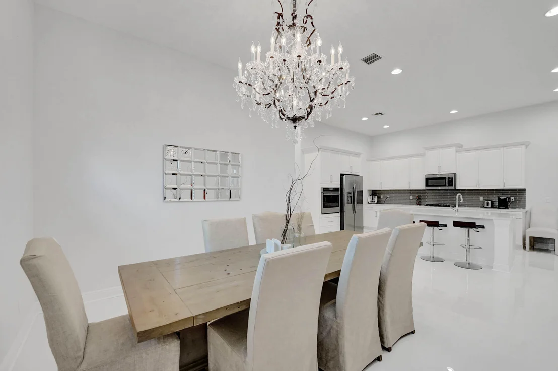 Photo of 7041 Edison Place