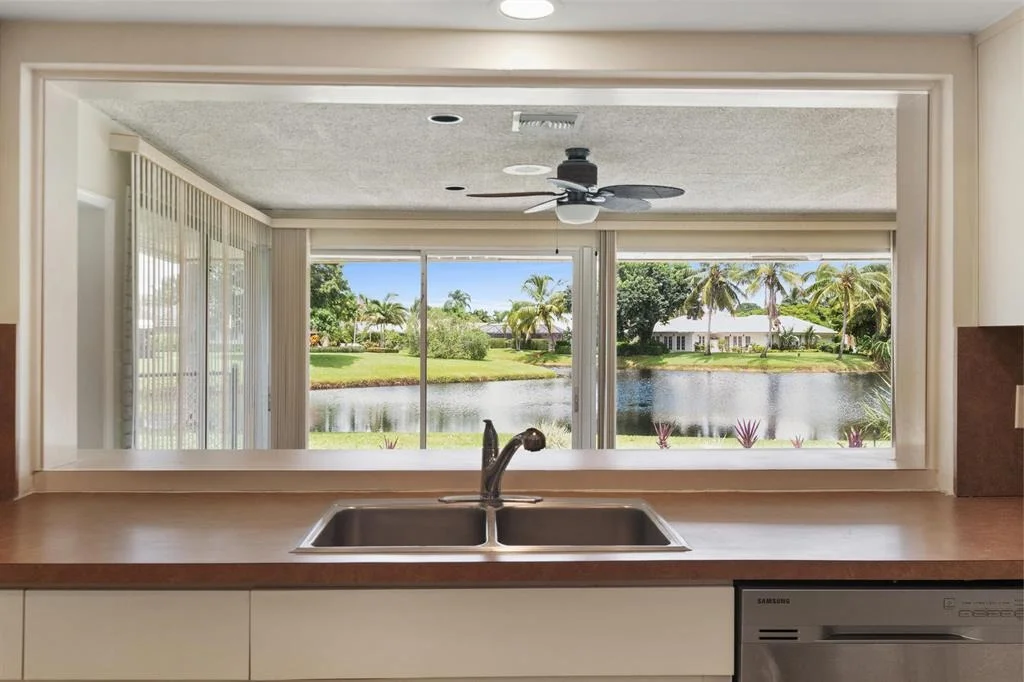 Photo of 4935 King Palm Circle