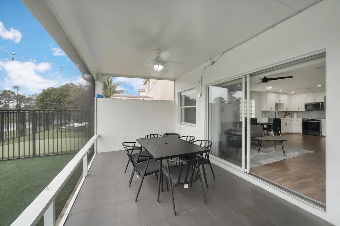 Photo of 6146 Spring Isles Boulevard