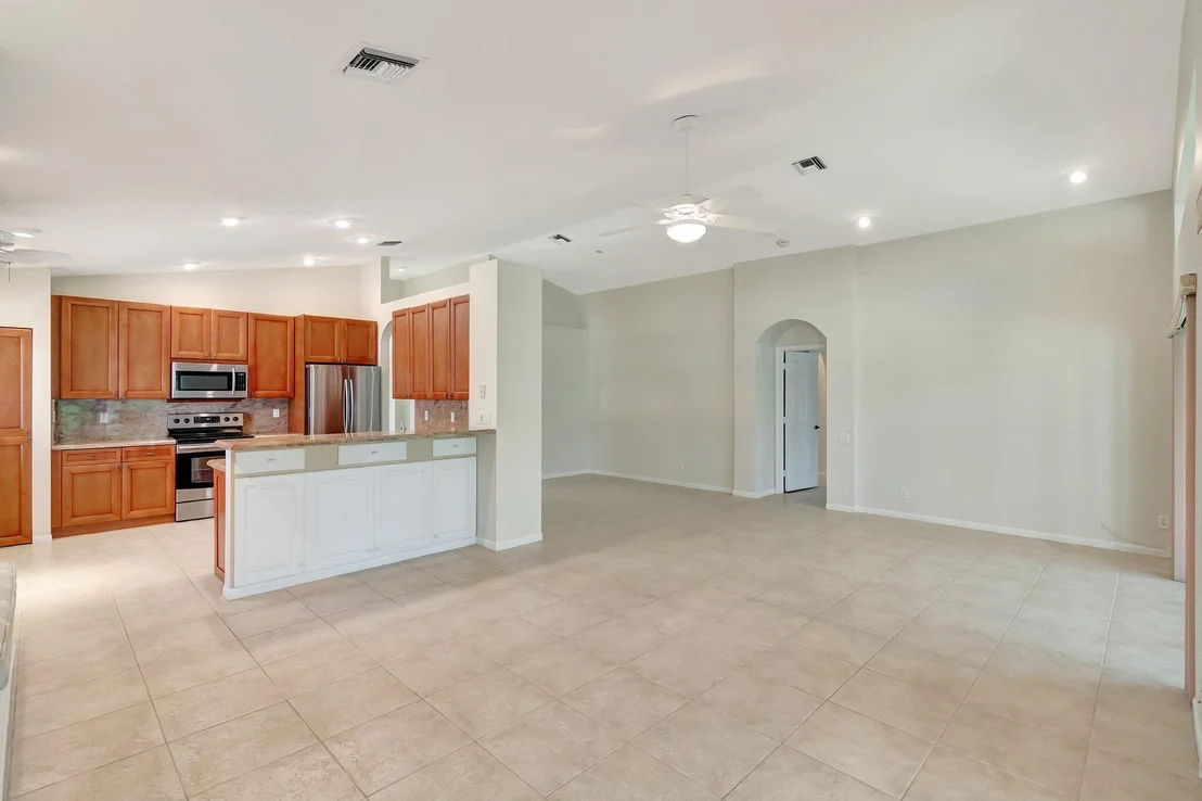 Photo of 6631 Sherbrook Drive