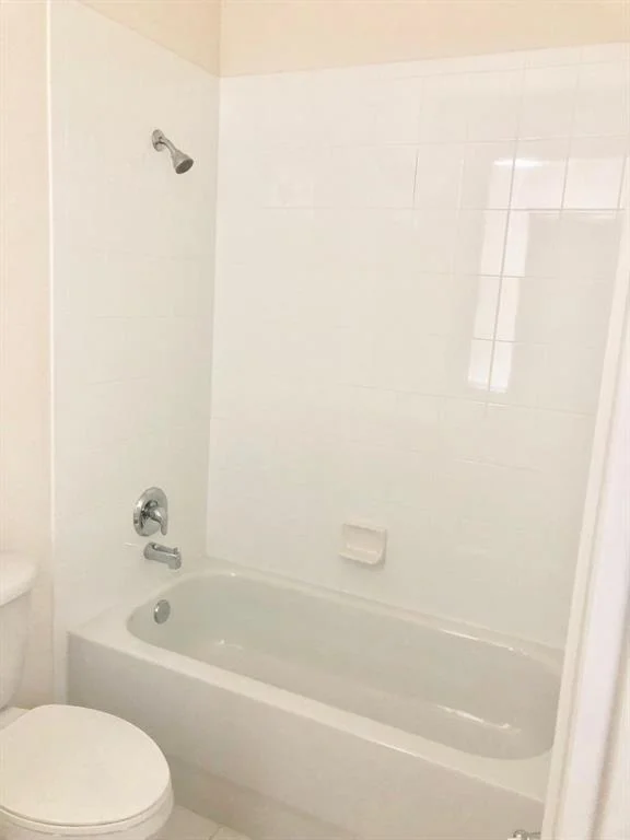 Photo of Unit 202 at 425 Greenwich Circle