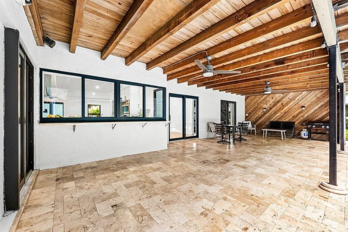 Photo of 2425 NW 36th Street