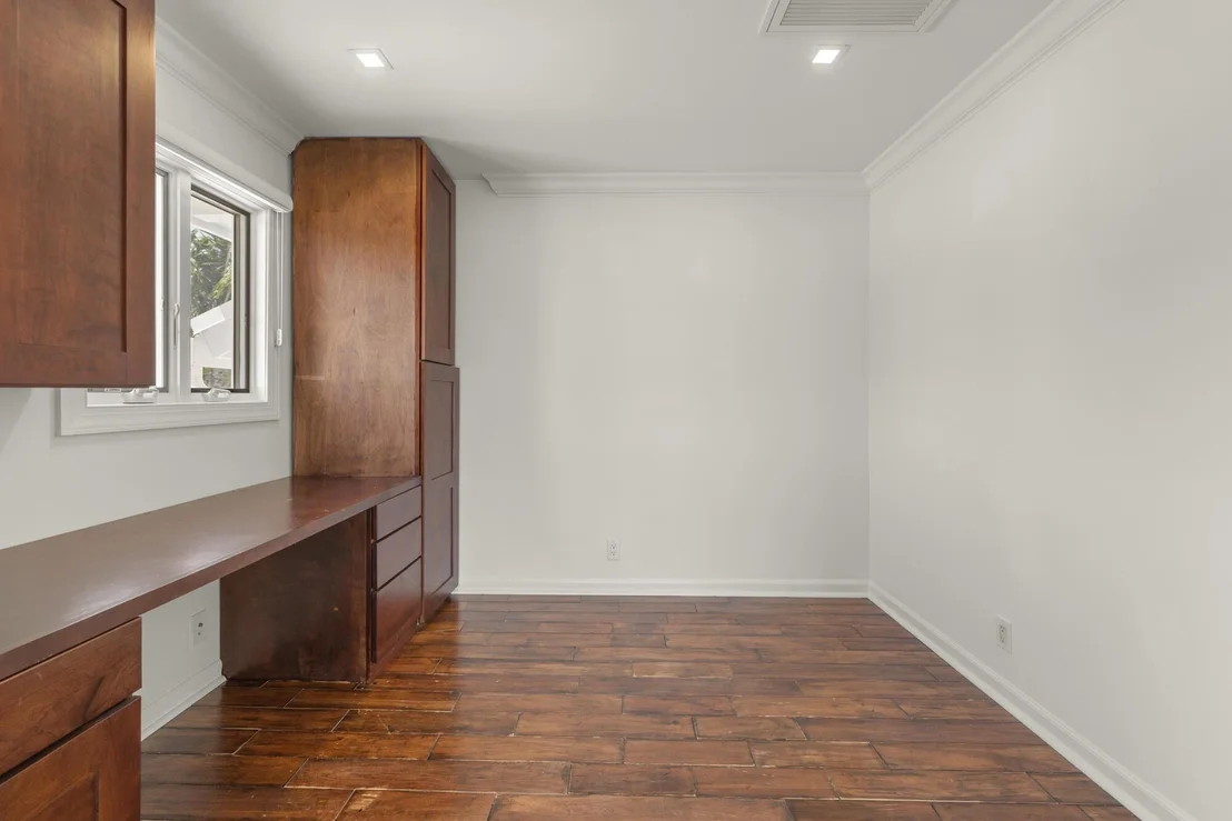 Photo of 103 River Drive