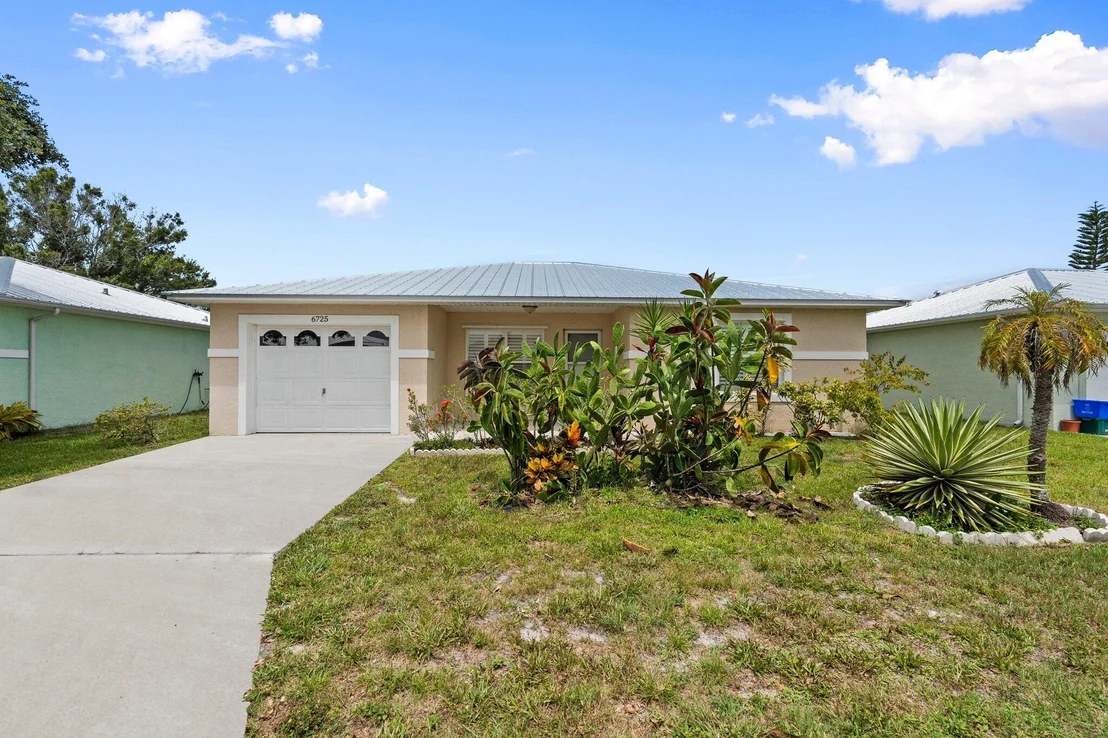 Photo of 6725 Tulipan