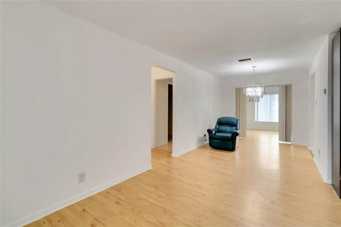 Photo of 735 NW 73rd Terrace