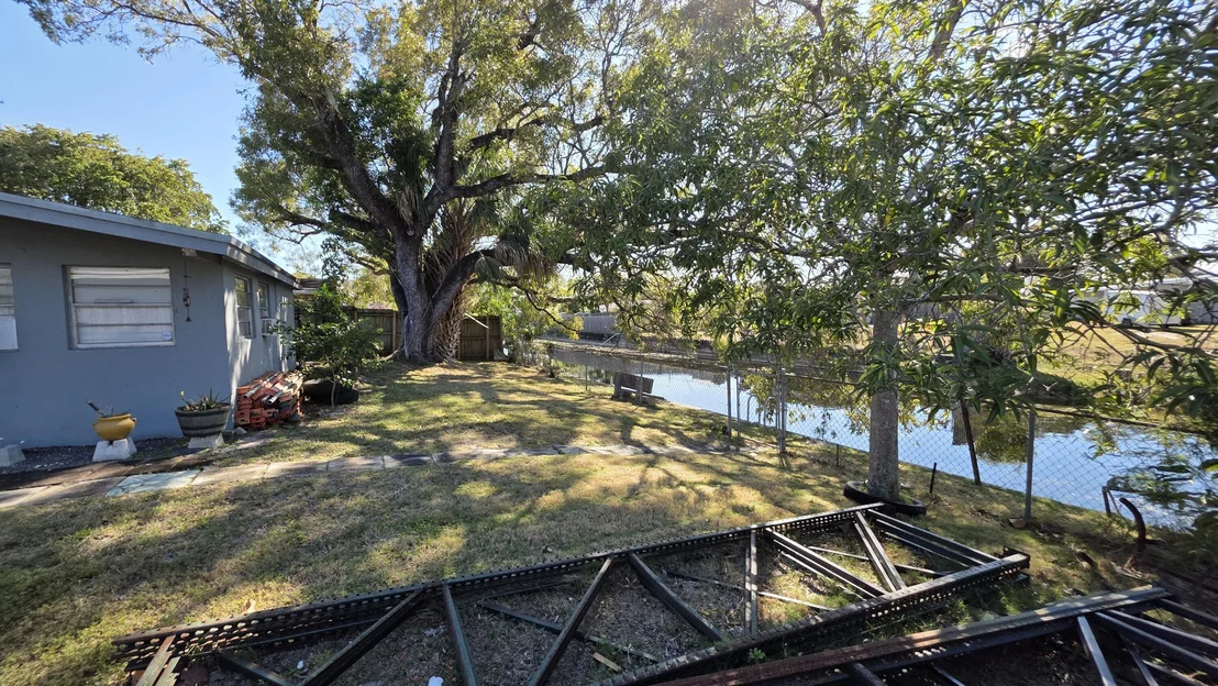 Photo of 2305 E River Drive