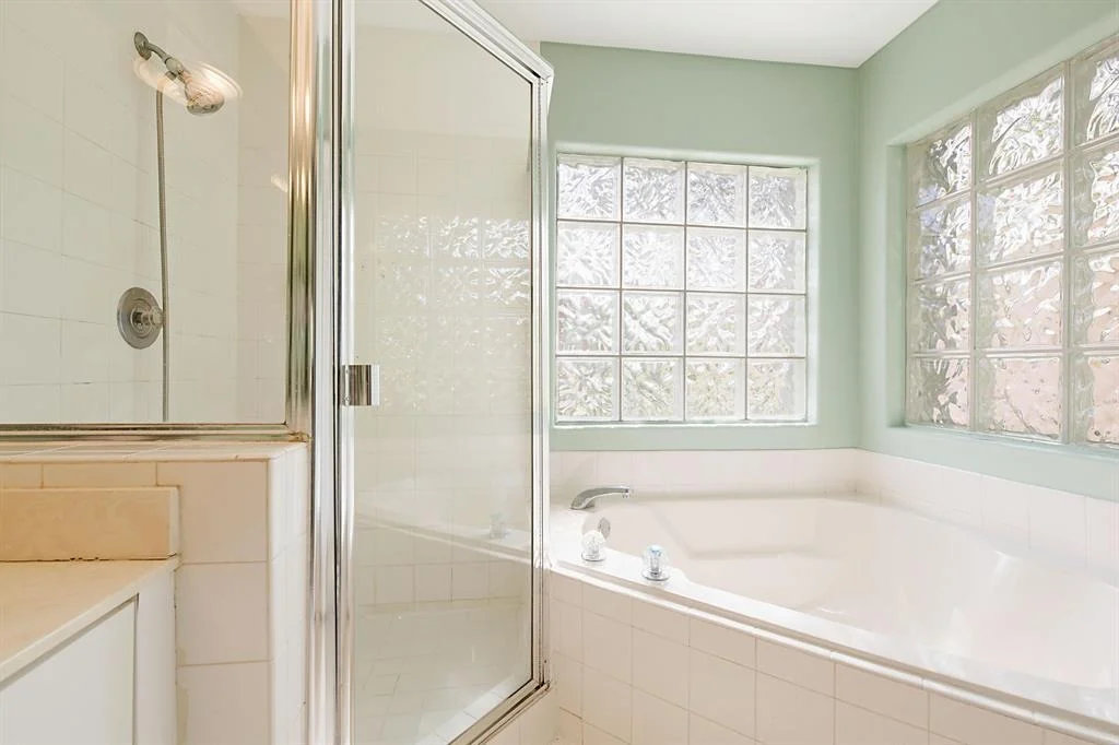 Photo of 5810 NW 60 Place