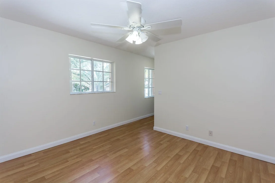 Photo of 273 Feather Point S