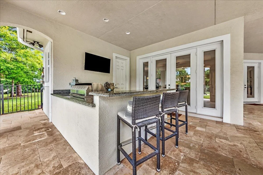 Photo of 378 Squire Drive