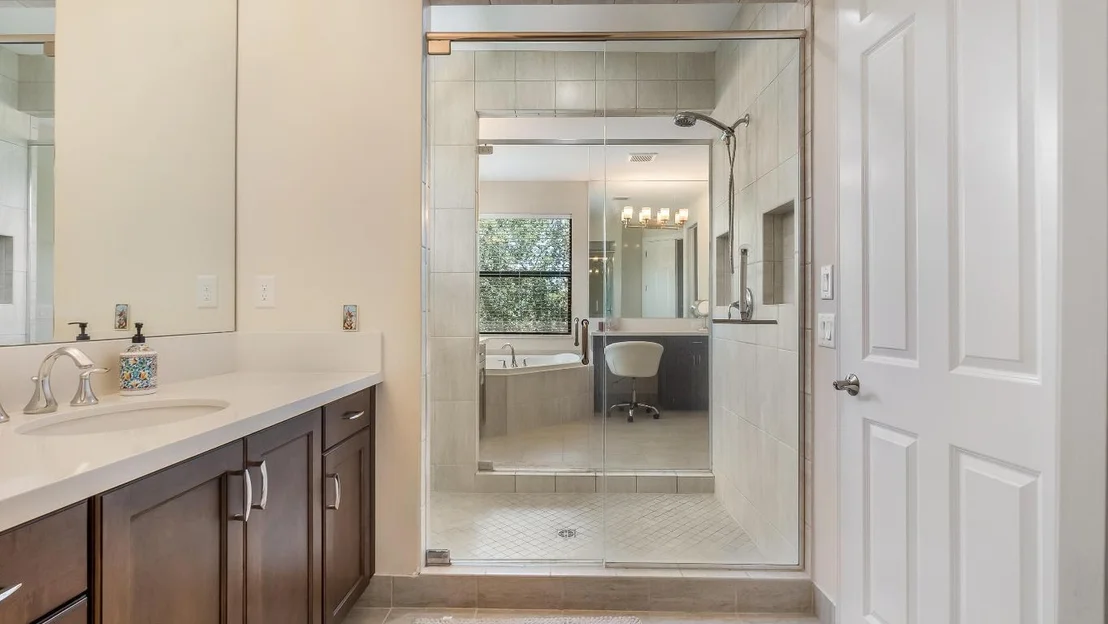 Photo of 8520 Lewis River Road