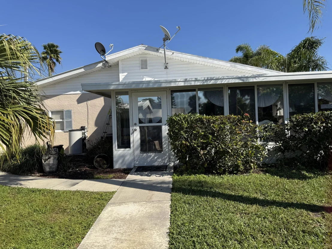 Photo of 1183 Canal Way