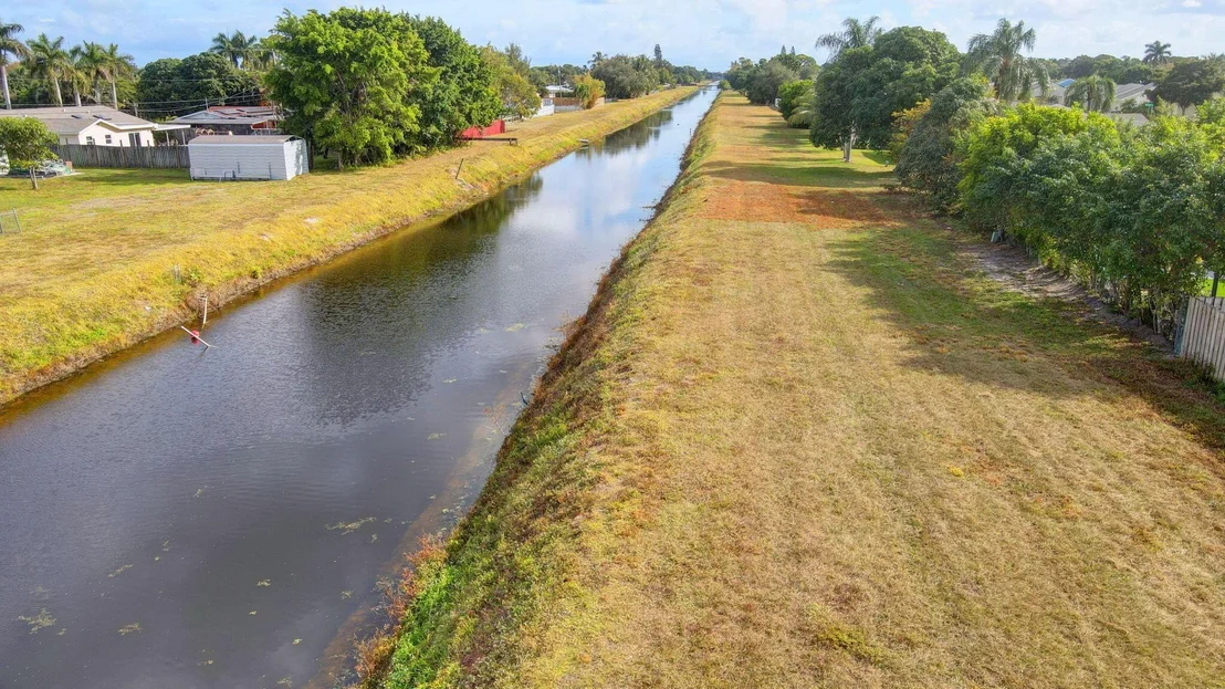 Photo of 7875 Canal Drive