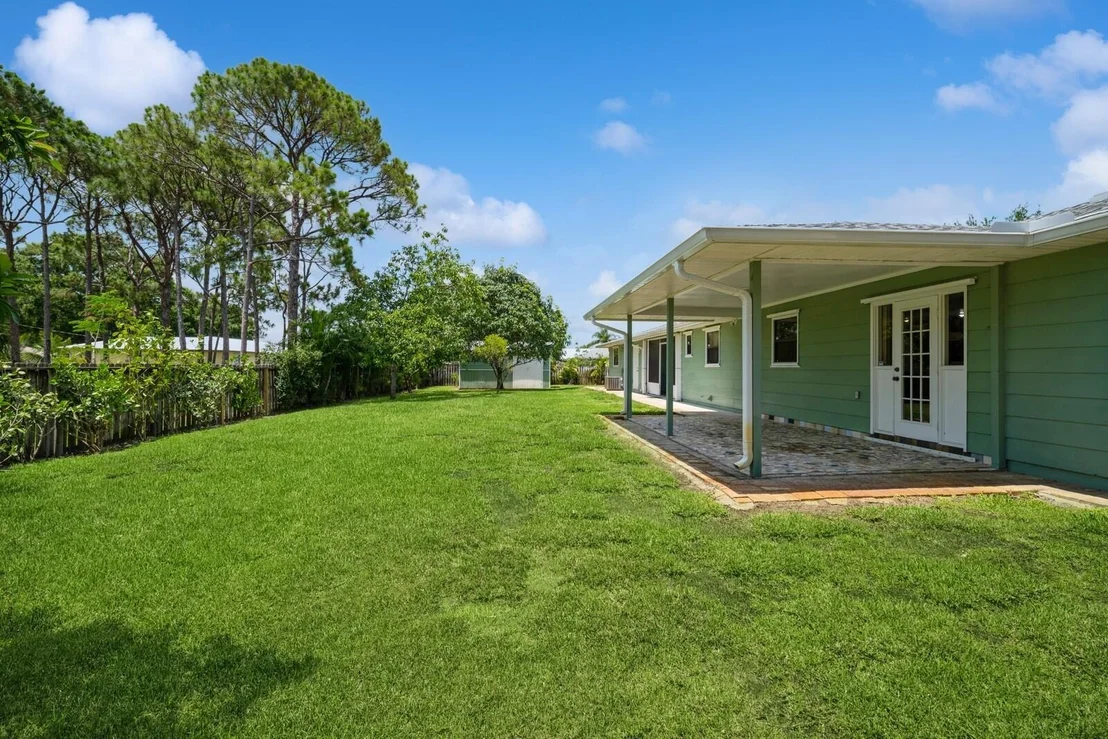 Photo of 6001 Palm Drive