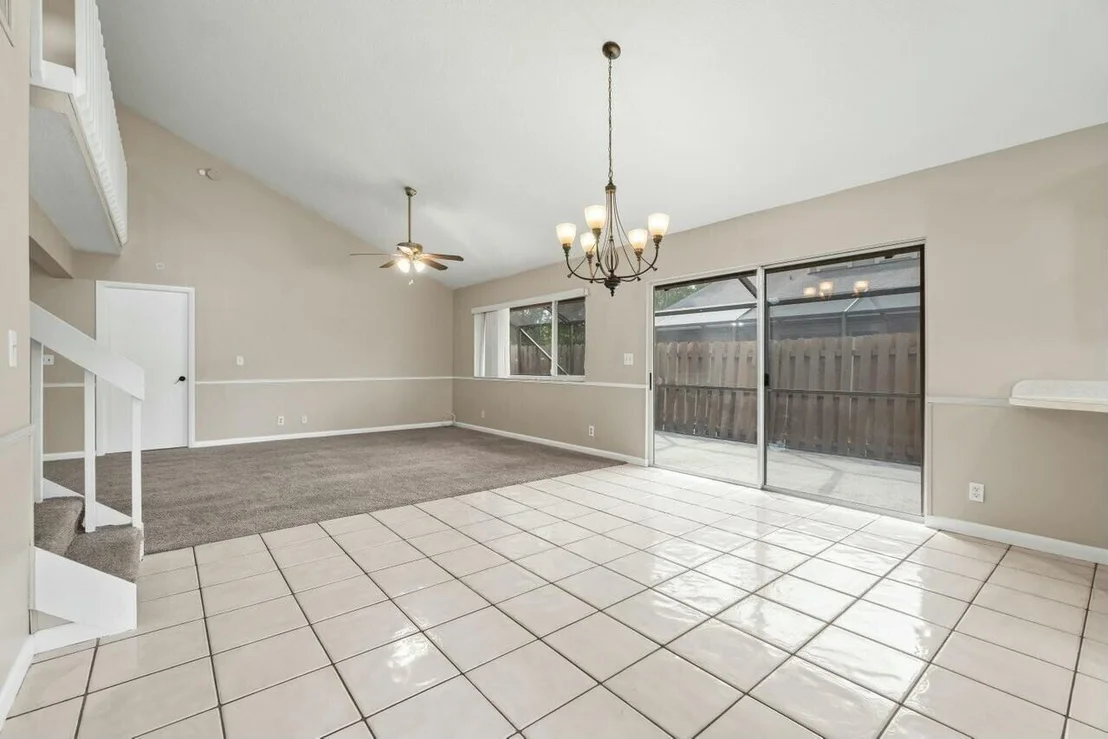 Photo of 262 Maplecrest Circle