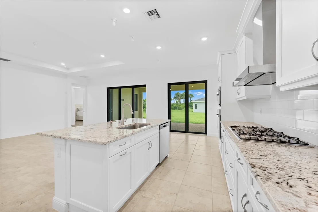 Photo of 15833 Alys Terrace