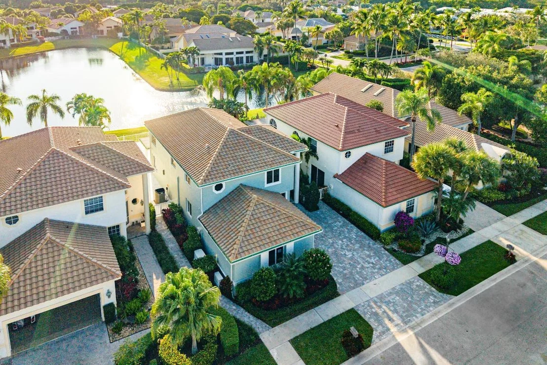 Photo of 16795 Knightsbridge Lane