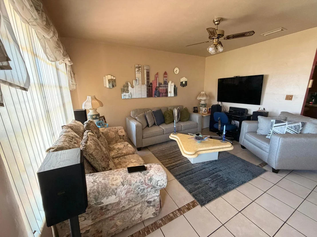 Photo of 743 W 55th Place