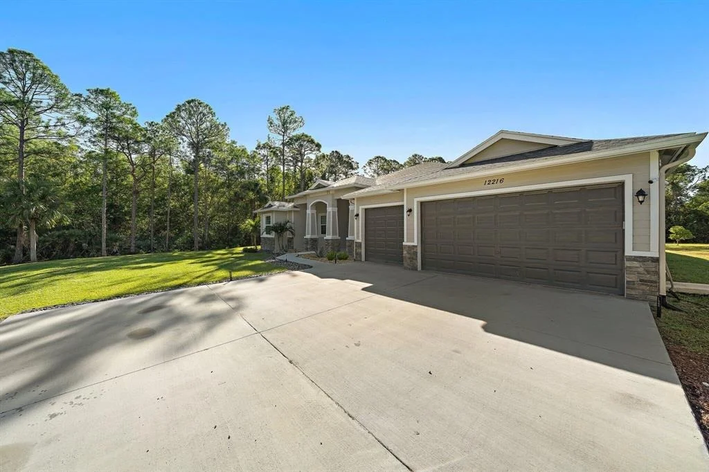 Photo of 12216 175th Road N