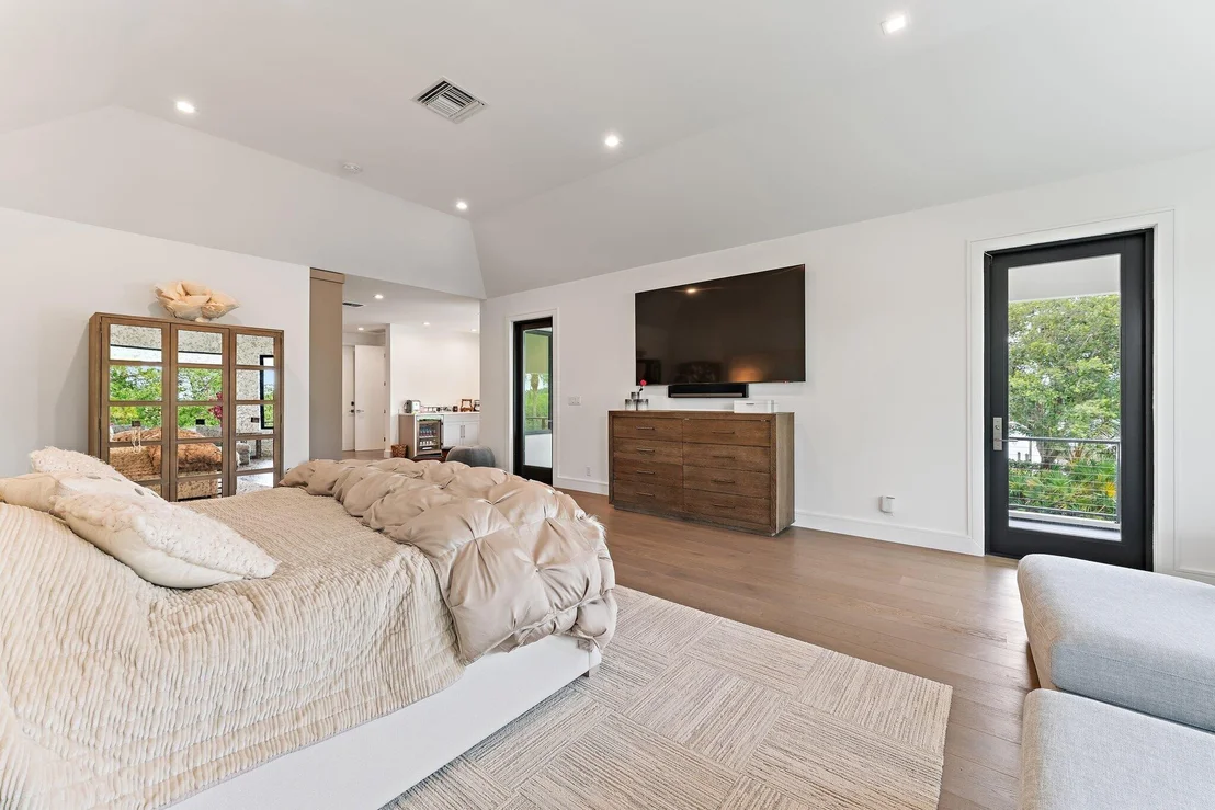 Photo of 8818 SE Riverfront Terrace