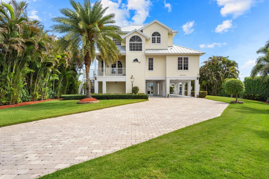 Photo of 5675 SE Orange Street
