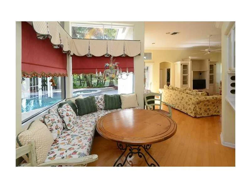 Photo of 3779 Oak Ridge Circle
