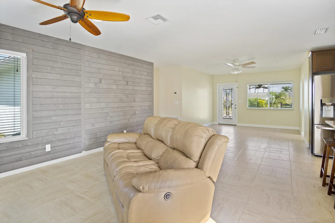 Photo of 195 SW Cabana Point Circle