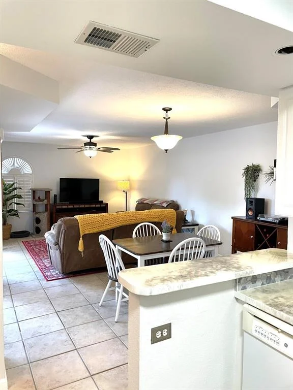 Photo of Unit B at 8171 Thames B Boulevard