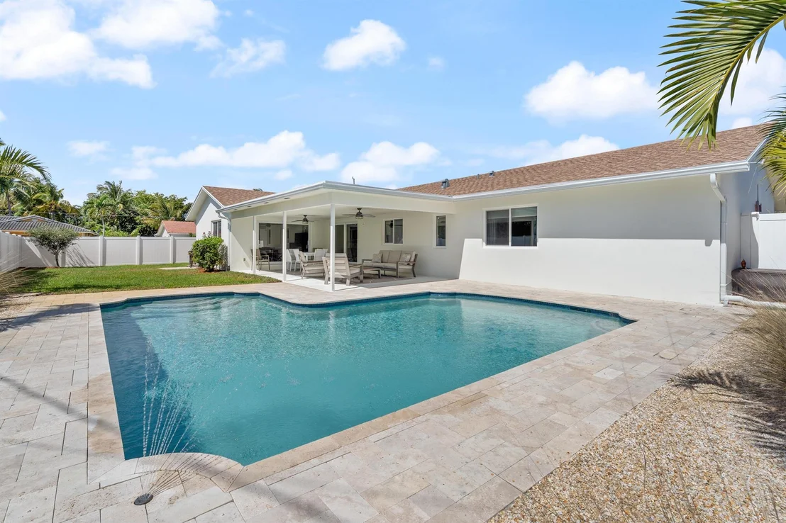 Photo of 1058 NW 6th Drive