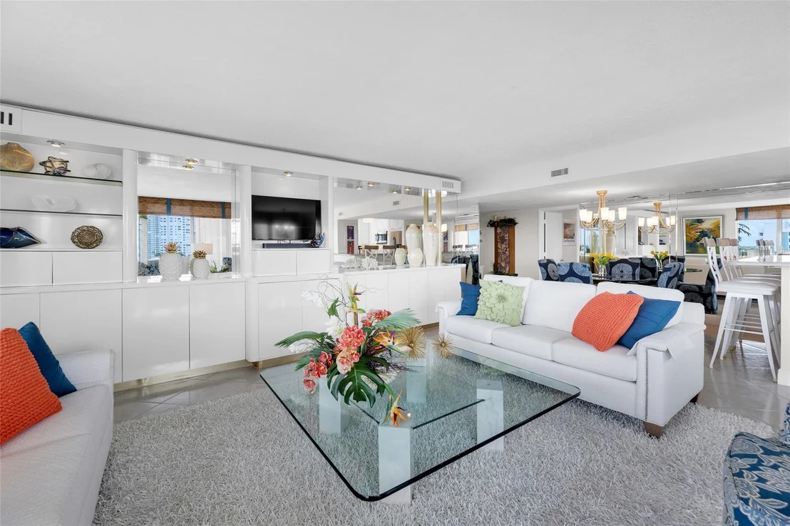 Photo of Unit 708 at 1010 S Ocean Boulevard