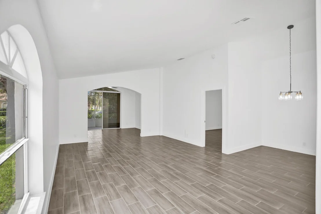 Photo of 214 Wedgewood Circle