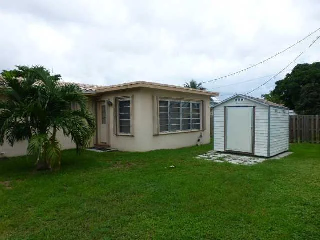 Photo of 850 SE 2nd Avenue