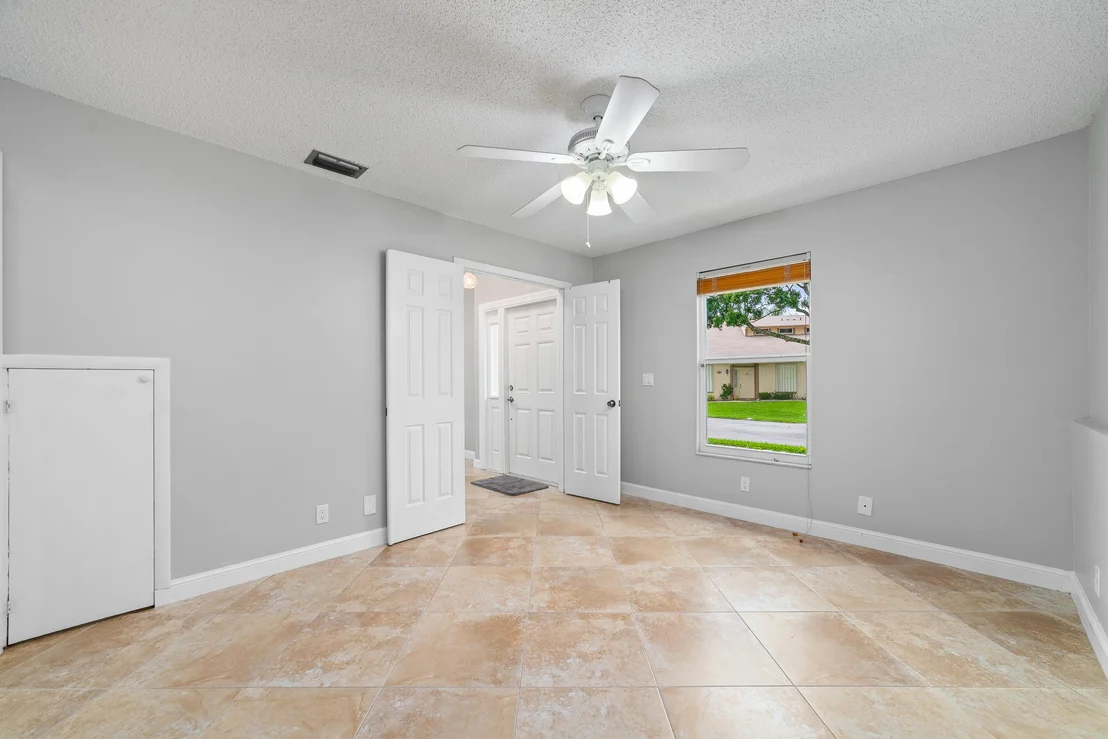 Photo of 333 Maplecrest Circle