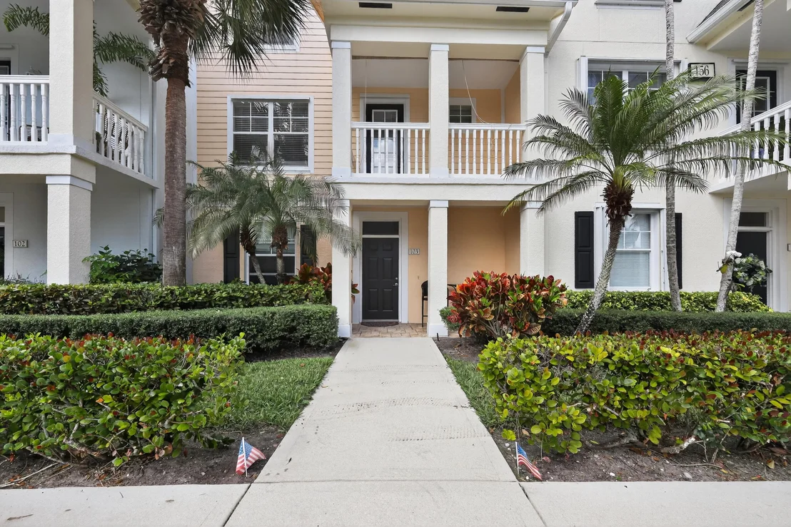 Photo of 156 Aragon Way