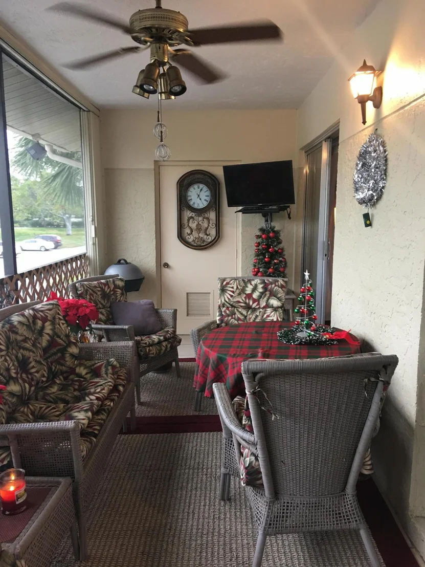 Photo of Unit E at 6515 Chasewood Drive