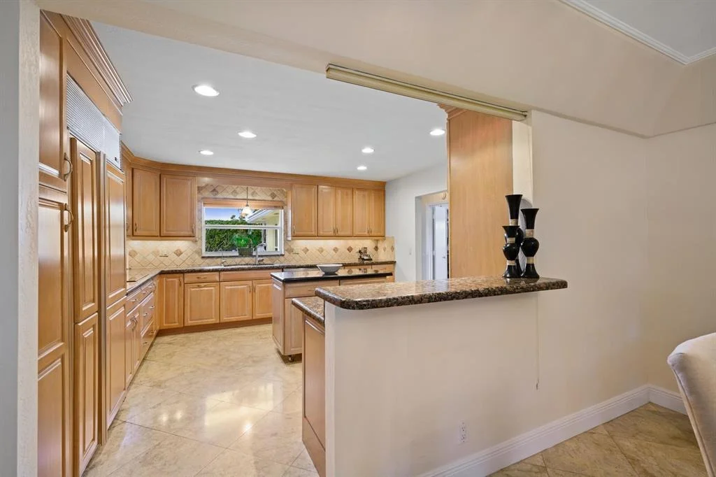 Photo of 12005 N Lake Drive