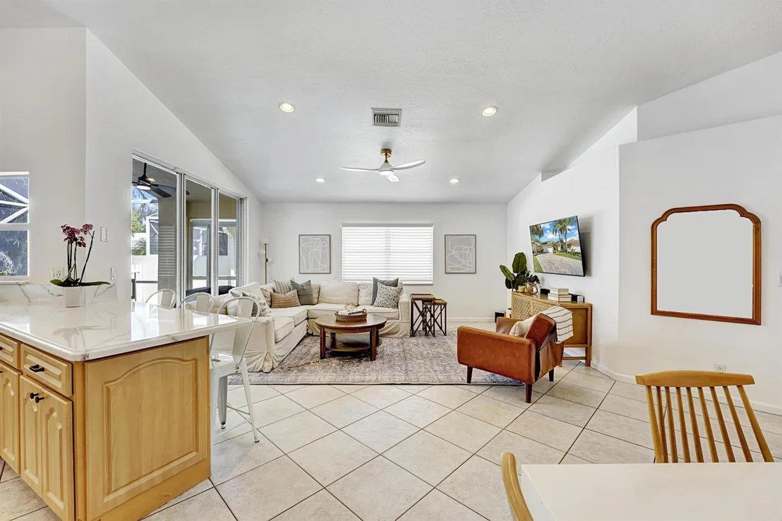 Photo of 5445 Grande Palm Circle