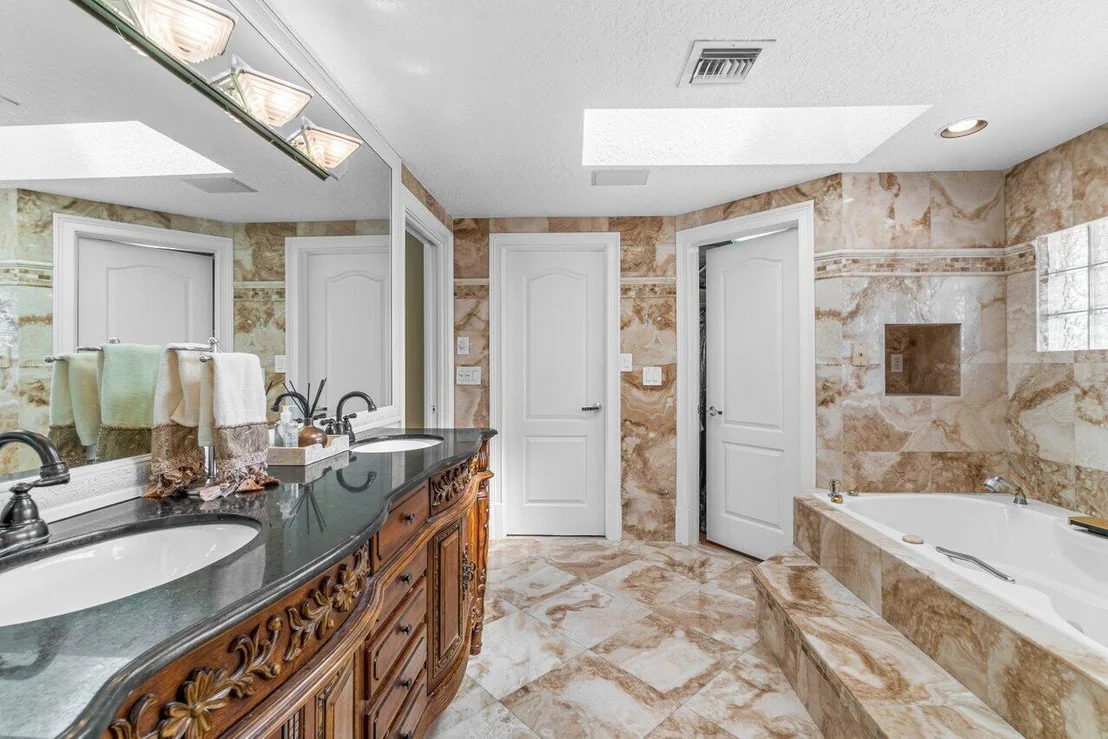 Photo of 13679 Greentree Trail