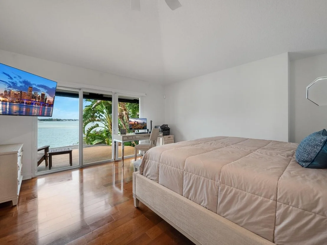 Photo of 118 Lands End Way