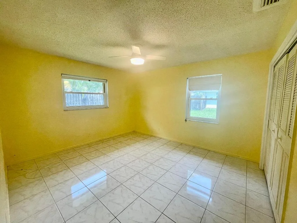 Photo of 4199 Robert Street