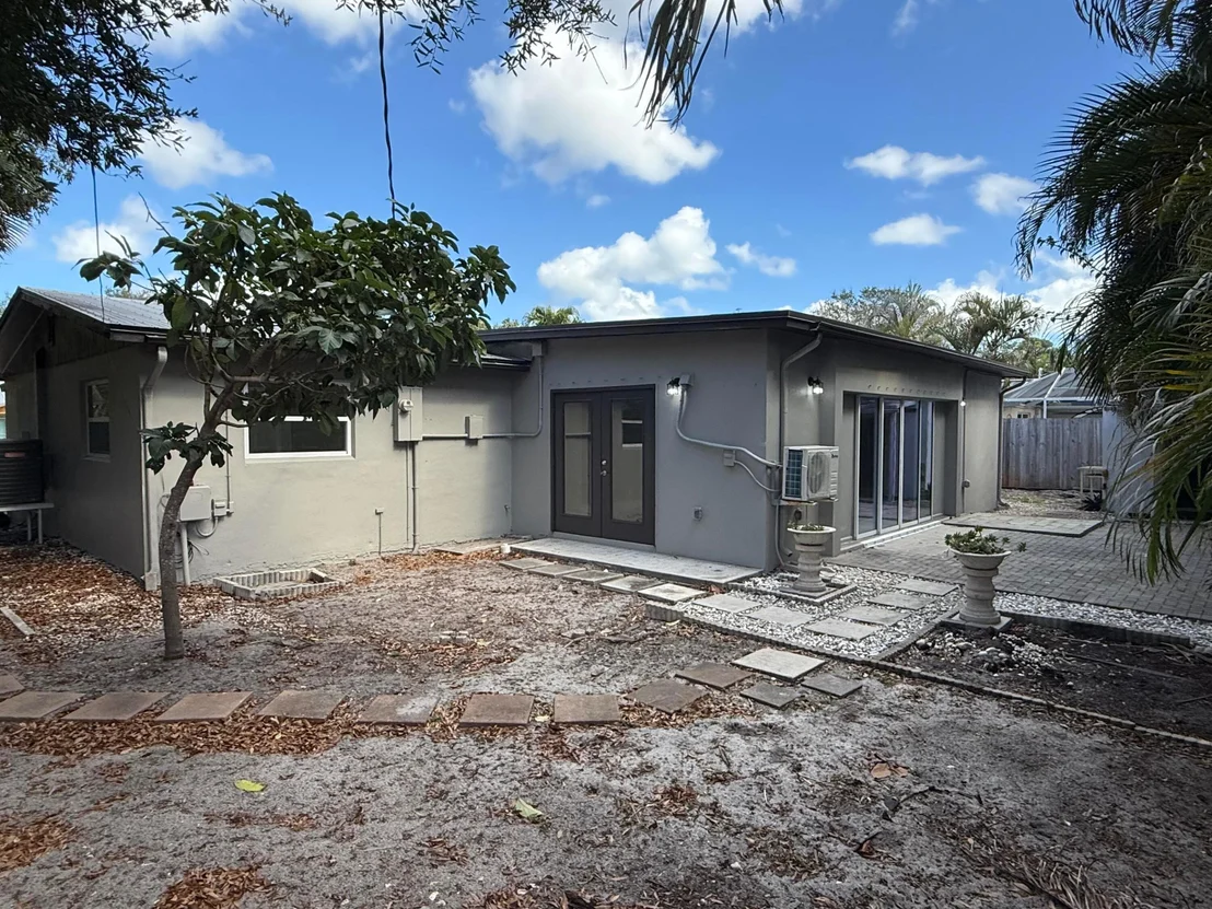 Photo of 507 SW North River Point Drive