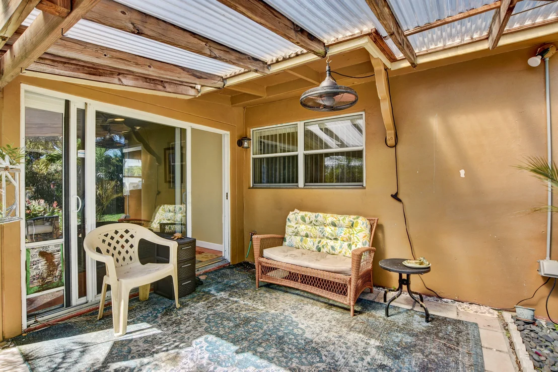 Photo of 999 Old Boynton Road