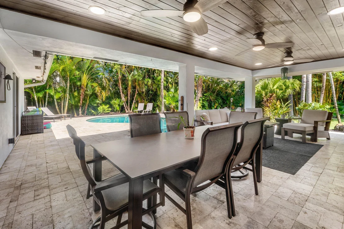 Photo of 18329 LOXAHATCHEE RIVER Road