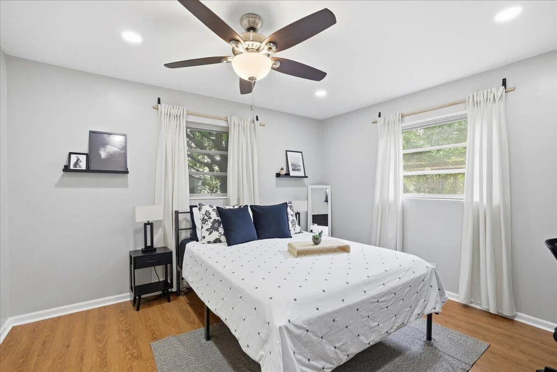 Photo of 583 NW 12th Terrace