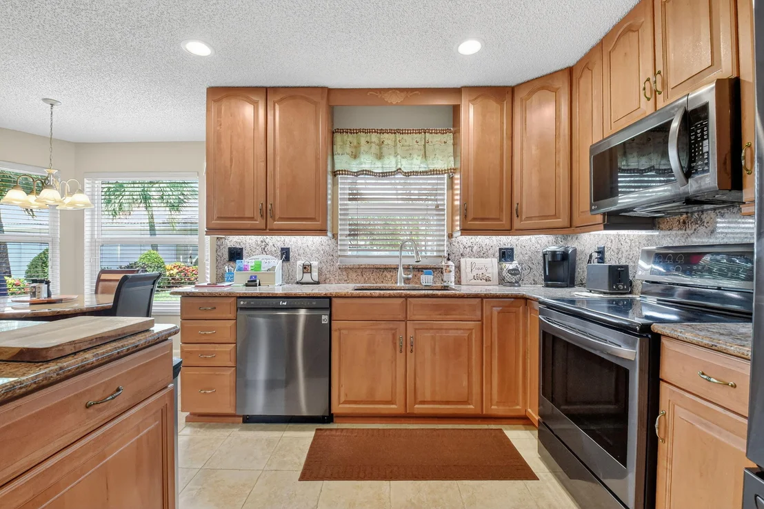 Photo of 7381 Chesapeake Circle