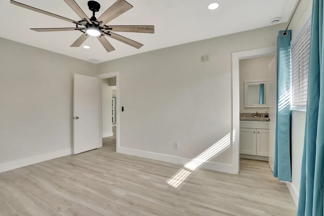 Photo of 421 SE 5 Terrace