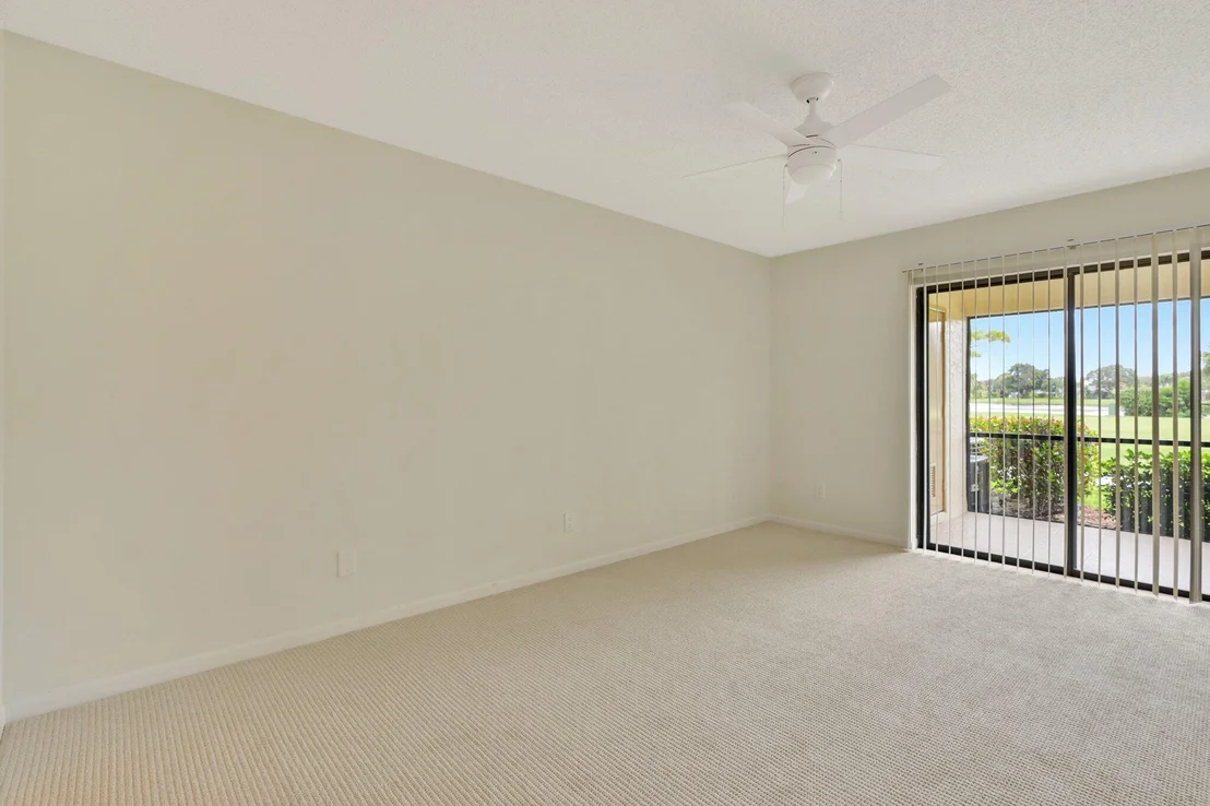 Photo of Unit C at 801 Pinecrest Circle